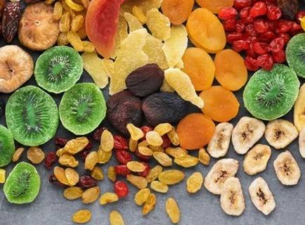 میوه خشک پفکی تهیه شده از میوه های تازه